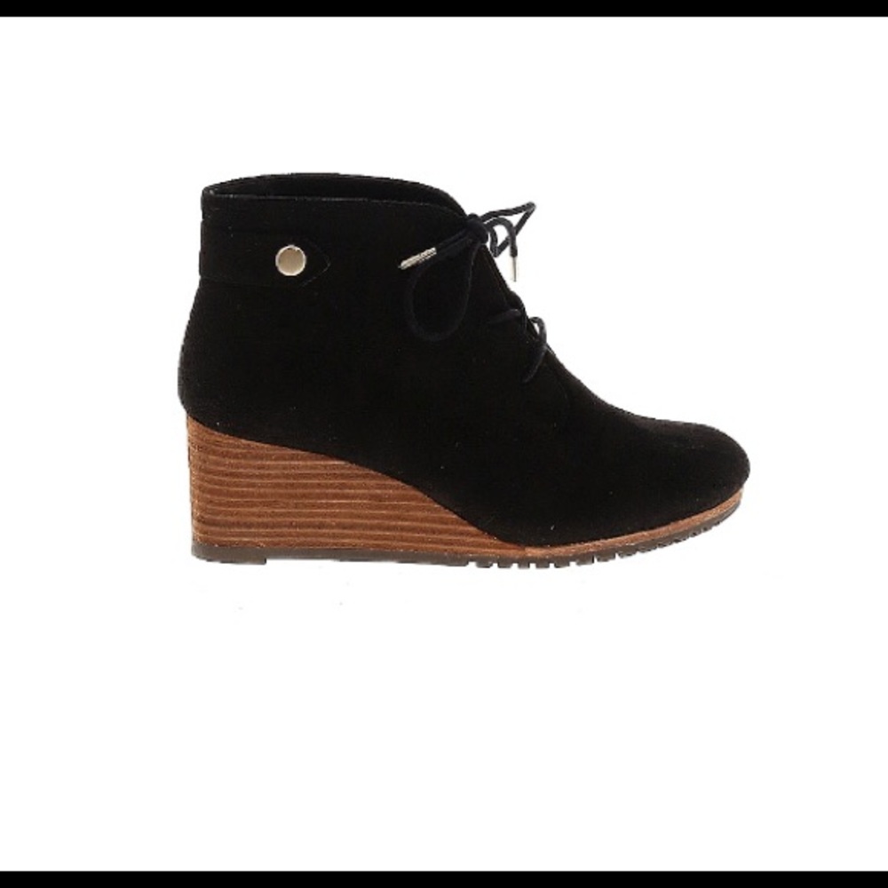 Dr scholl’s black booties in amazing condition perfect for fall